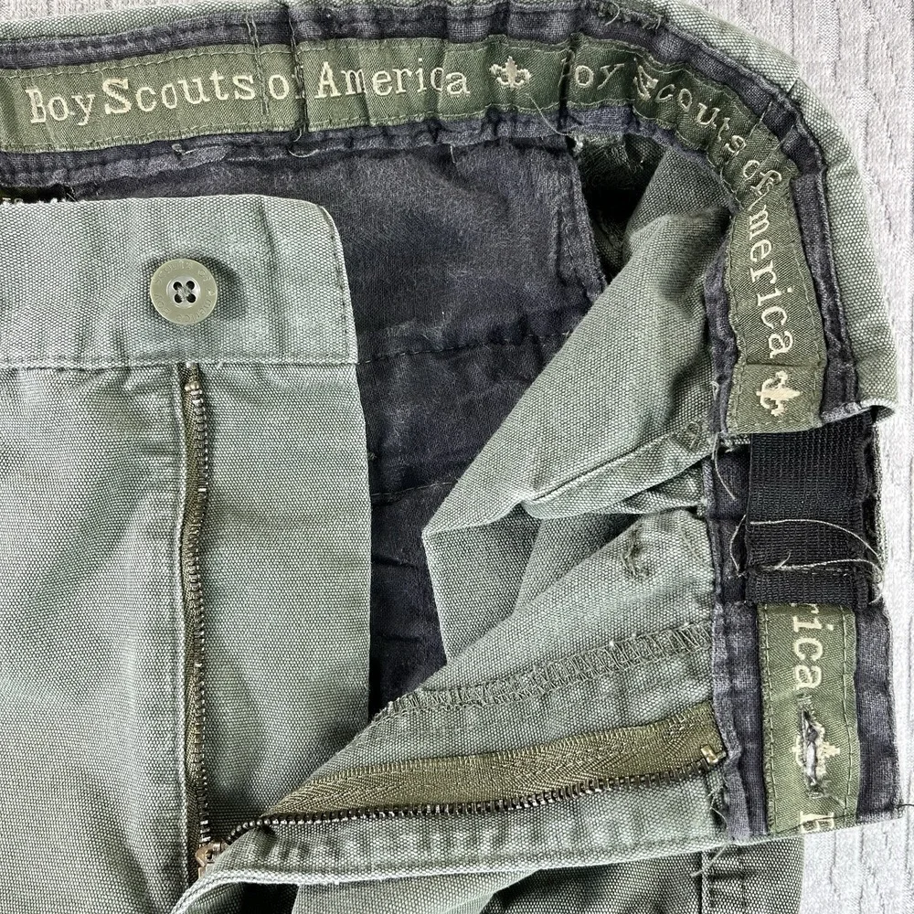 Boy Scouts of America Convertible Uniform youth (12) Men (S-28) authentic shorts