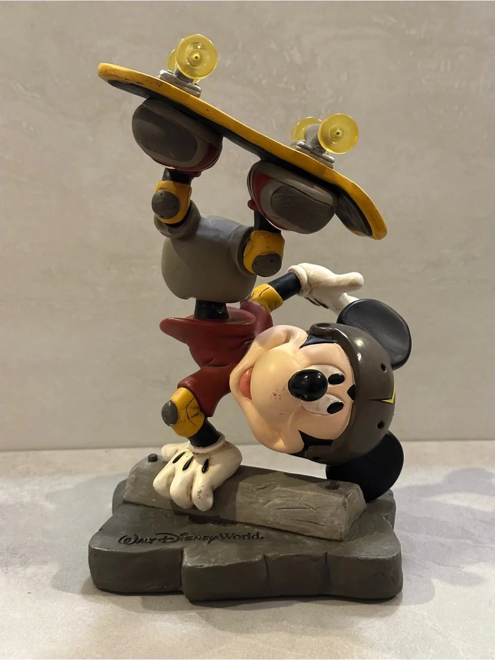 Walt Disney World Mickey Mouse Baseball Pitcher Bobblehead