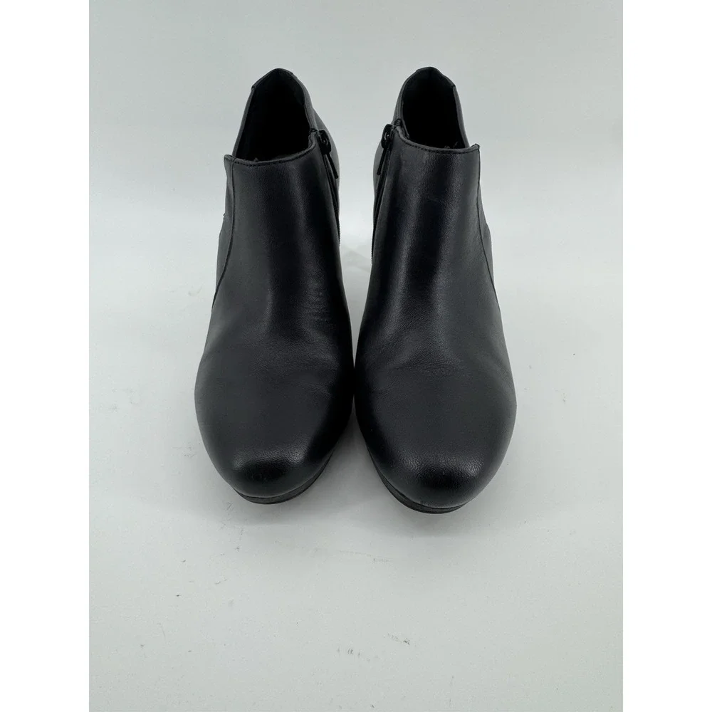 Clarks like new