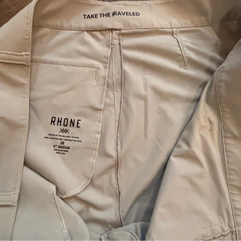 RHONE Men's Size 38 Flat Front Gray Shorts Golf Outdoor Resort Dress‎