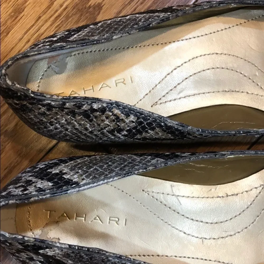 Tahari jules flats