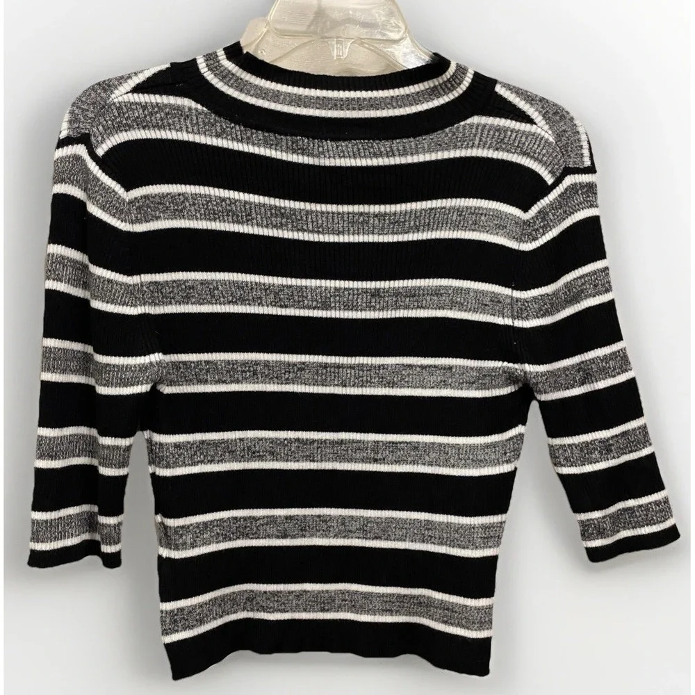 The Slope 3/4 Sleeve Black‎ Striped Cropped Pullover Sweater Women's Size Large