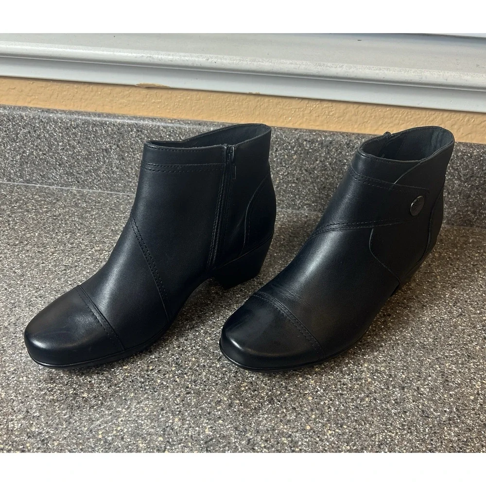 Clarks collection women