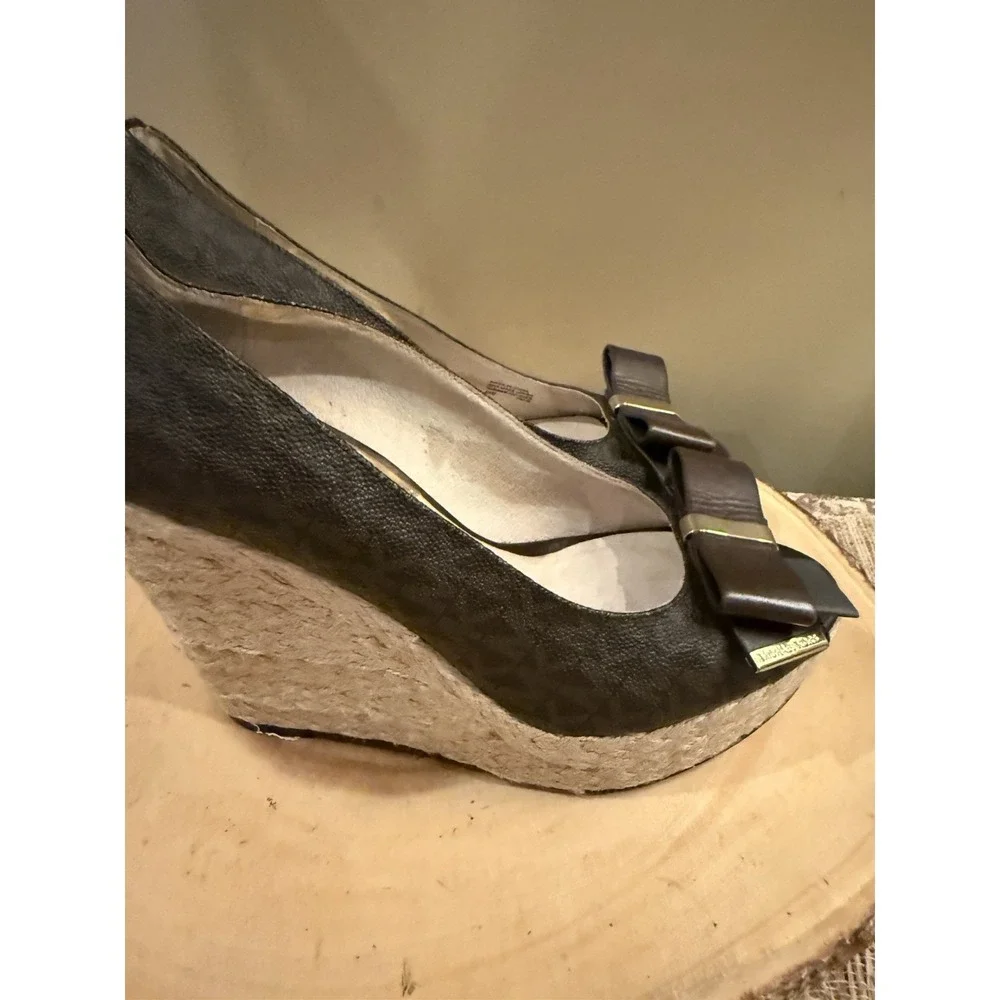 Michael Kors solid high casual