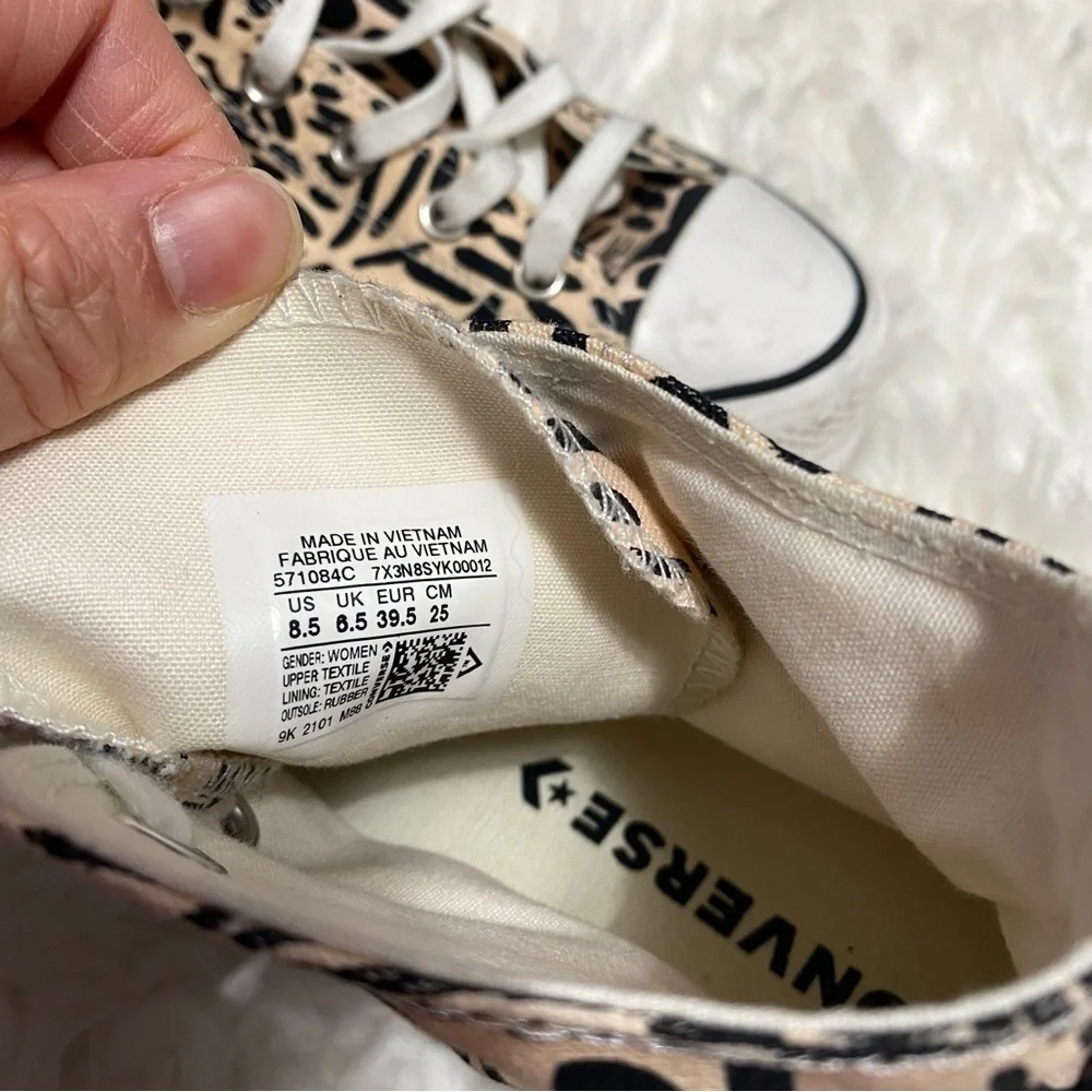 CONVERSE JUNGLE ART PLATFORM HIGH TOP SHOES NEUTRAL ANIMAL PRINT Y2K