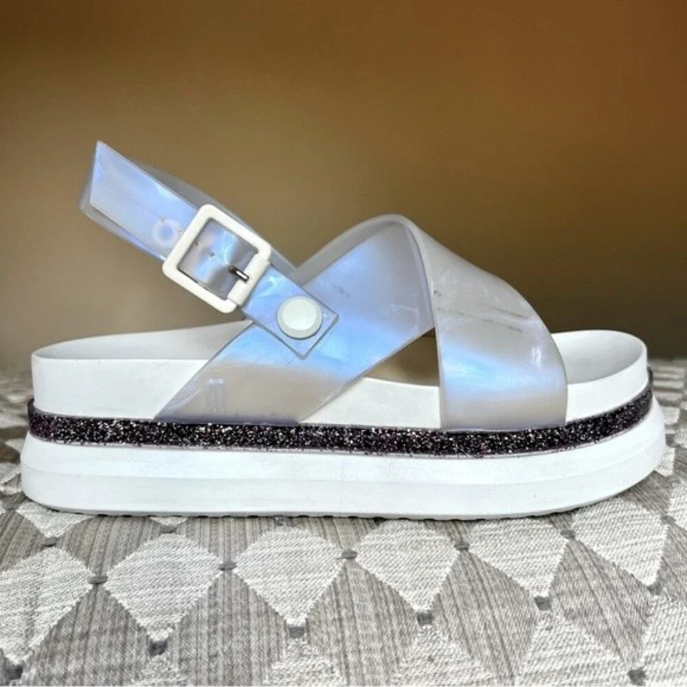 Melissa awaytomars white