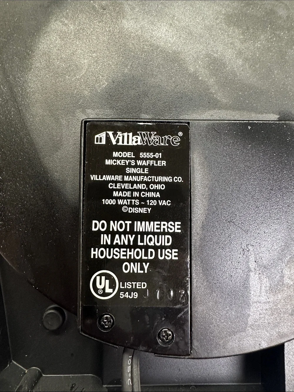 VillaWare Mickey's Single Waffler, Chrome Breakfast Waffle Maker Cosmetic Damage