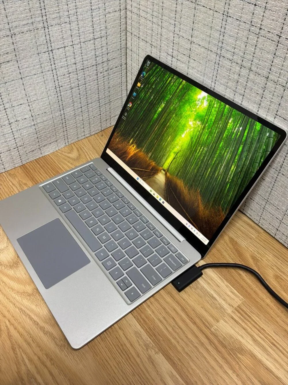 Microsoft surface laptop