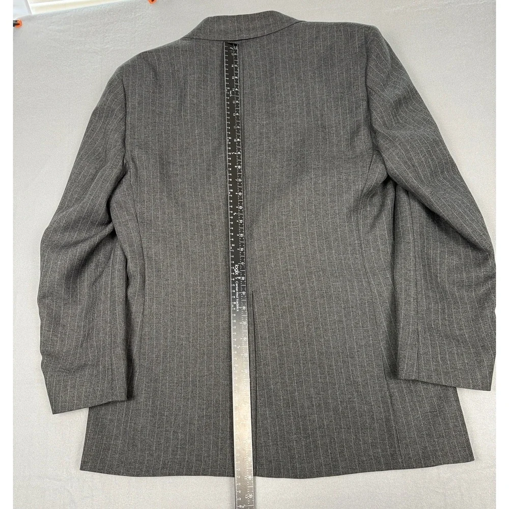 Vintage Levi's Men's 42R Suit Coat Action Business Class Jacket Gray Striped USA