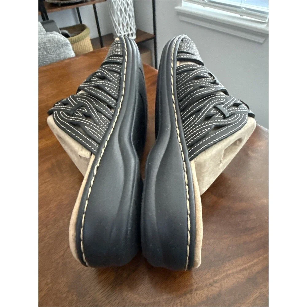 Clarks leather leisa