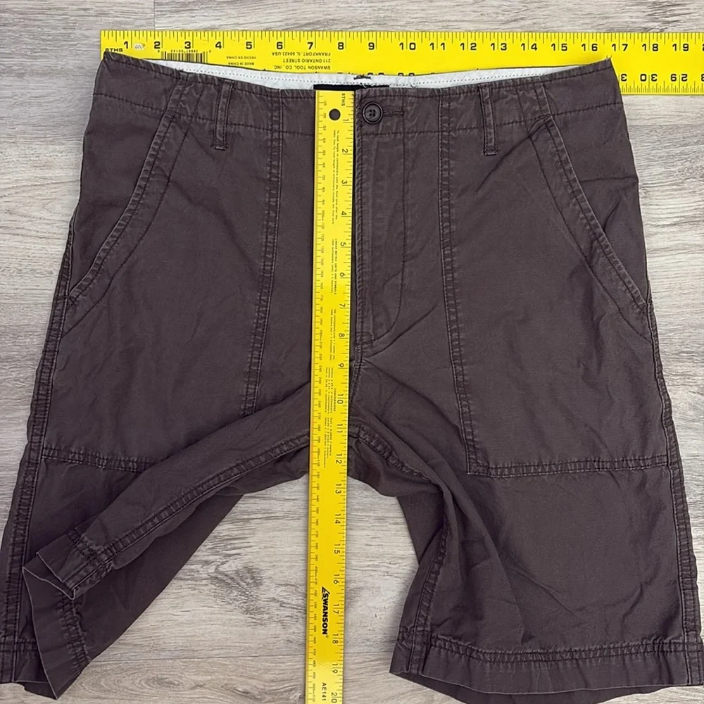 Banana Republic any many
