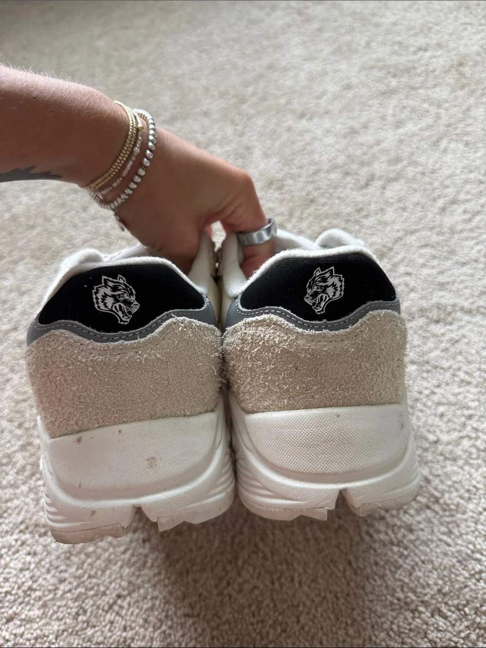 Darc Sport Run 1 Cream Grey Suede Unisex Gym Athletic Shoes