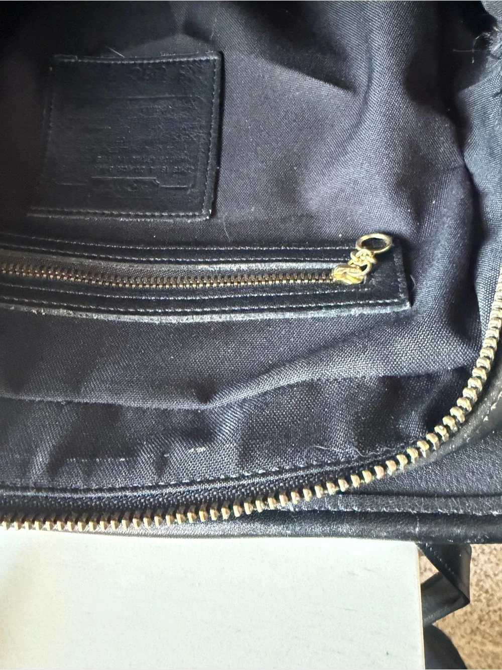 Coach compartment tote
