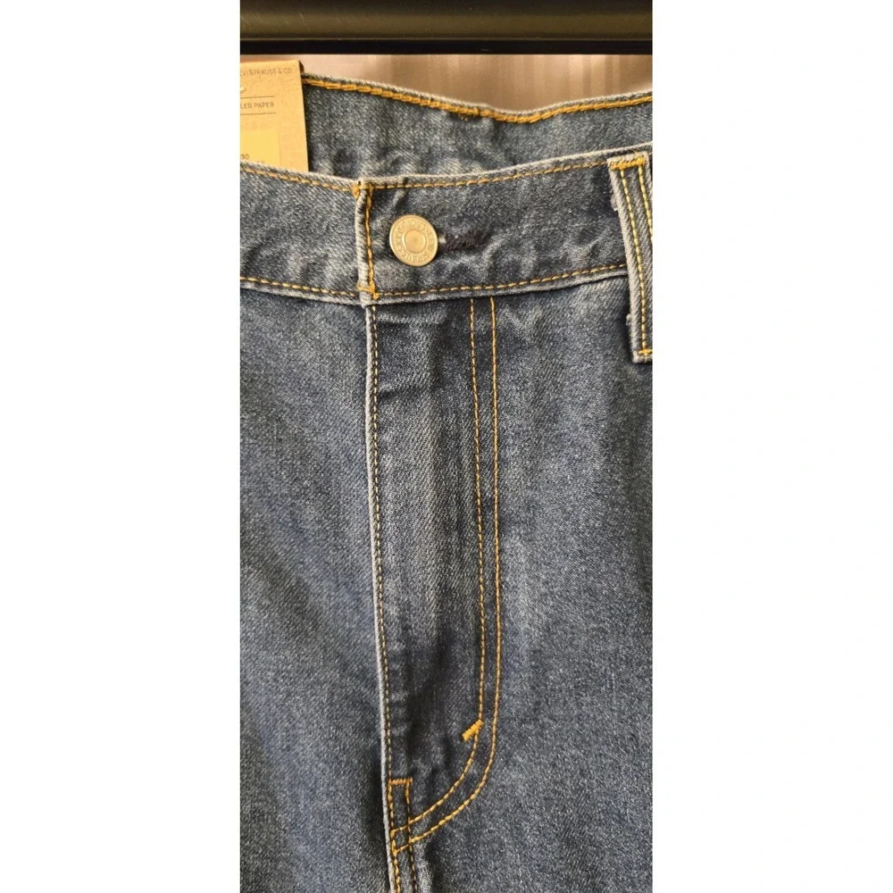 Levis thank looking