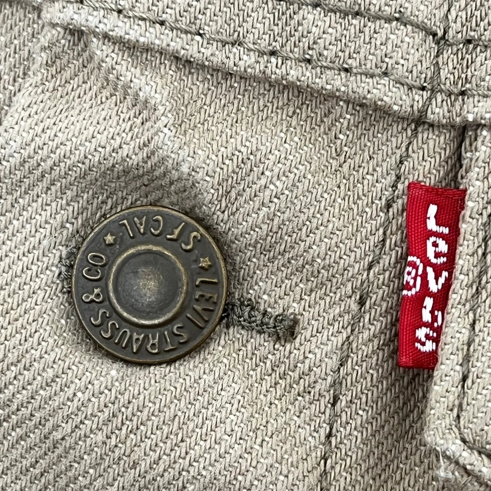 Levis this levi
