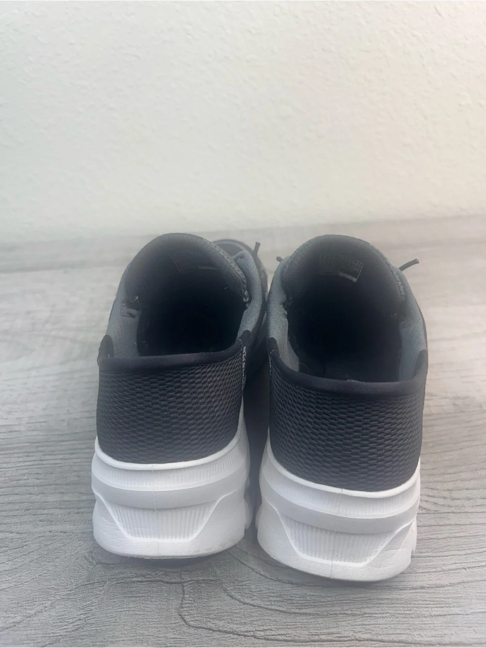 Skechers lightweight athletic