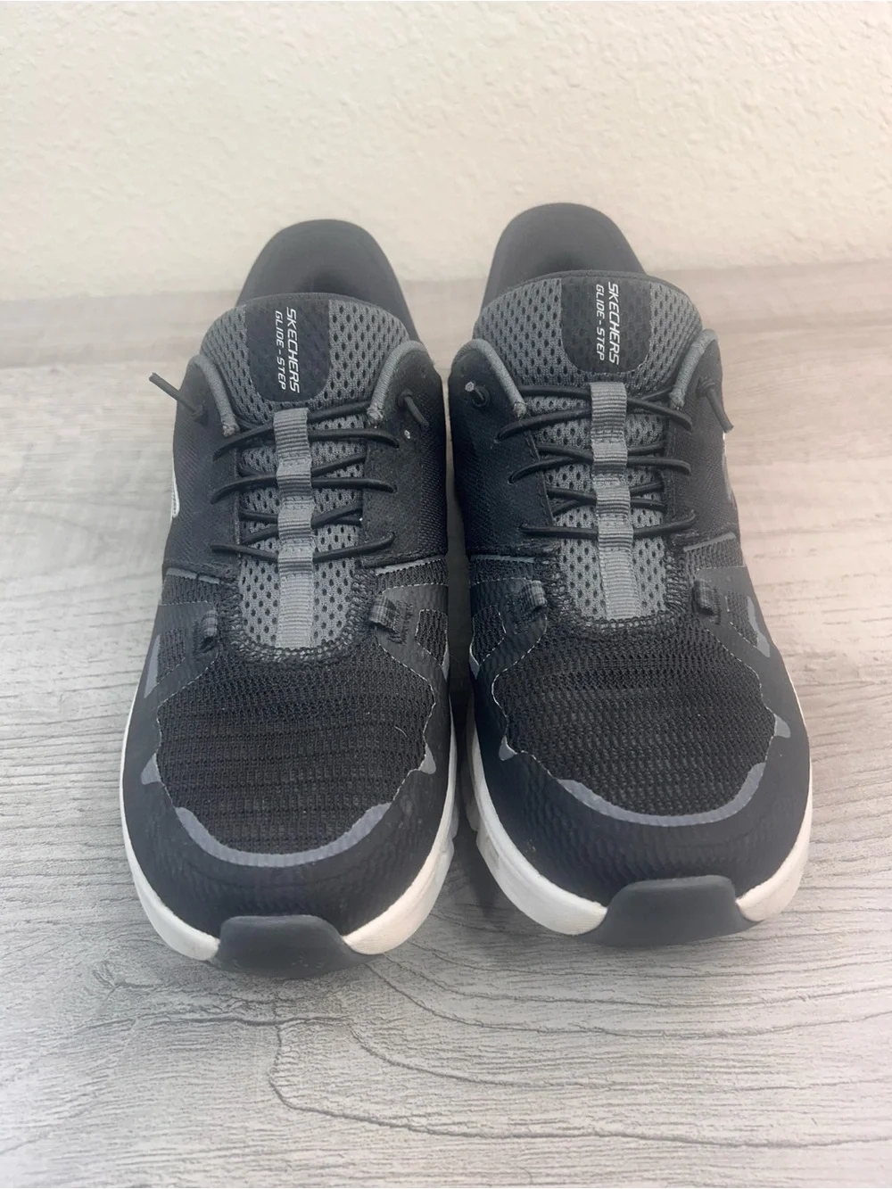 Skechers lightweight athletic