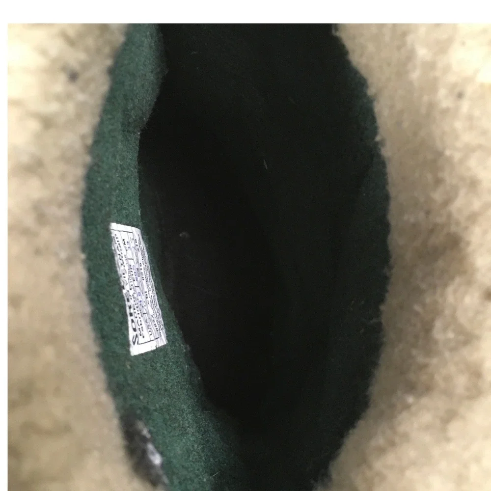 Sorel brand caribou