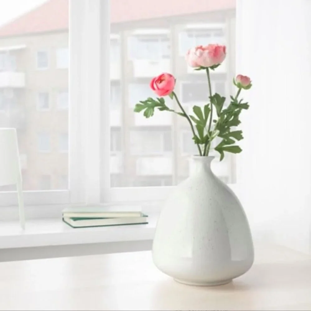 IKEA livsverk white