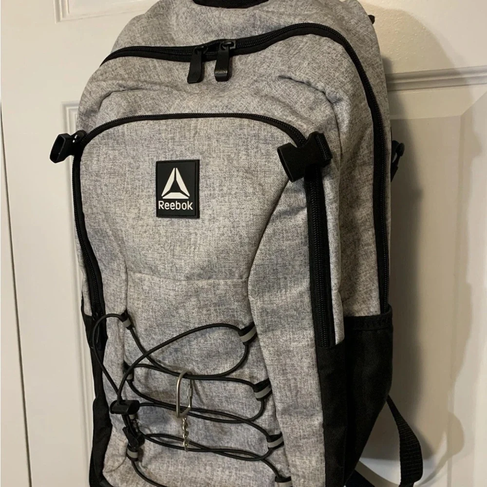 Reebok Light Gray‎ Men's Backpack 19.5” adult Roman laptop