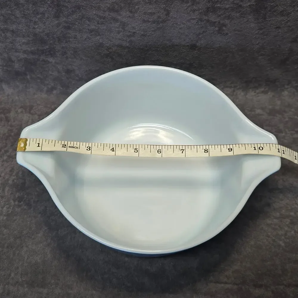Pyrex vintage blue