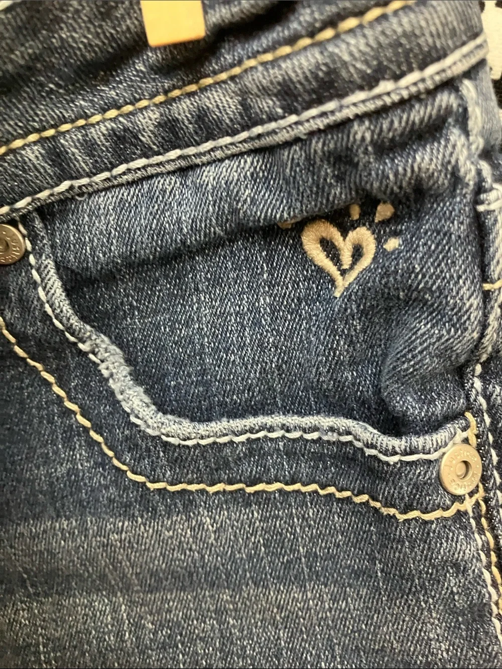Justice pictures heart there
