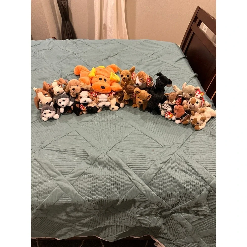 Beanie Baby Cats and‎ Dogs Lot (23 Total)