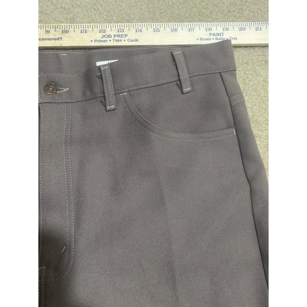 Levis men brown