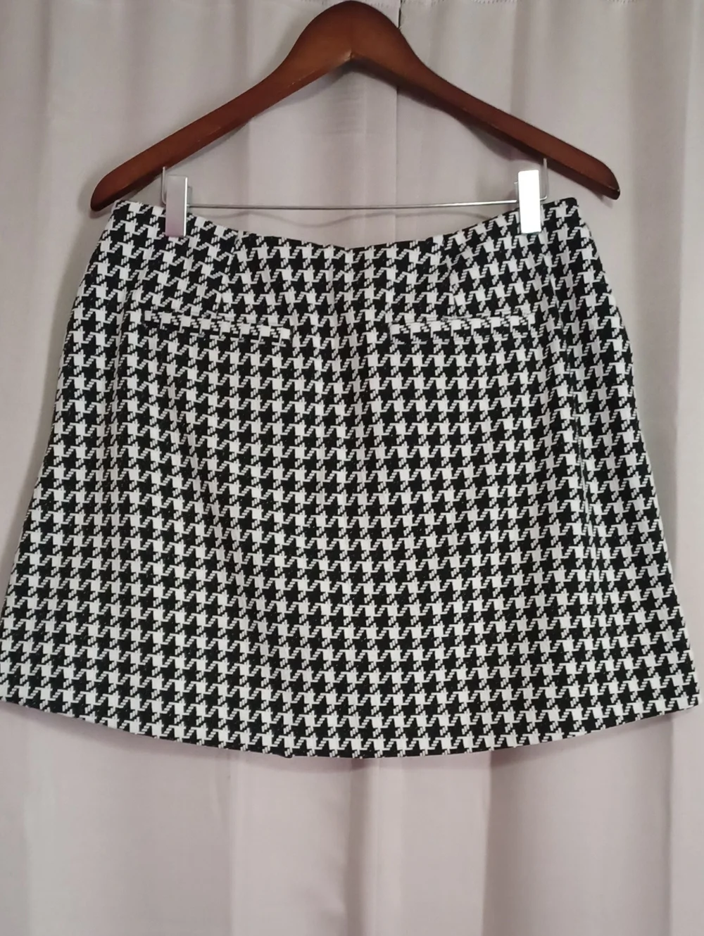 CAbi black white