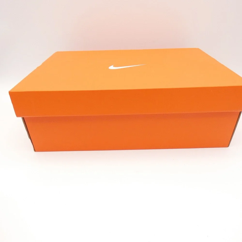 Nike revolution running