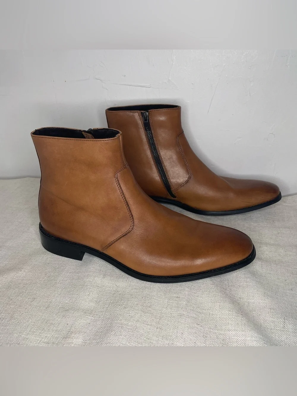 Kenneth Cole New York genuine leather