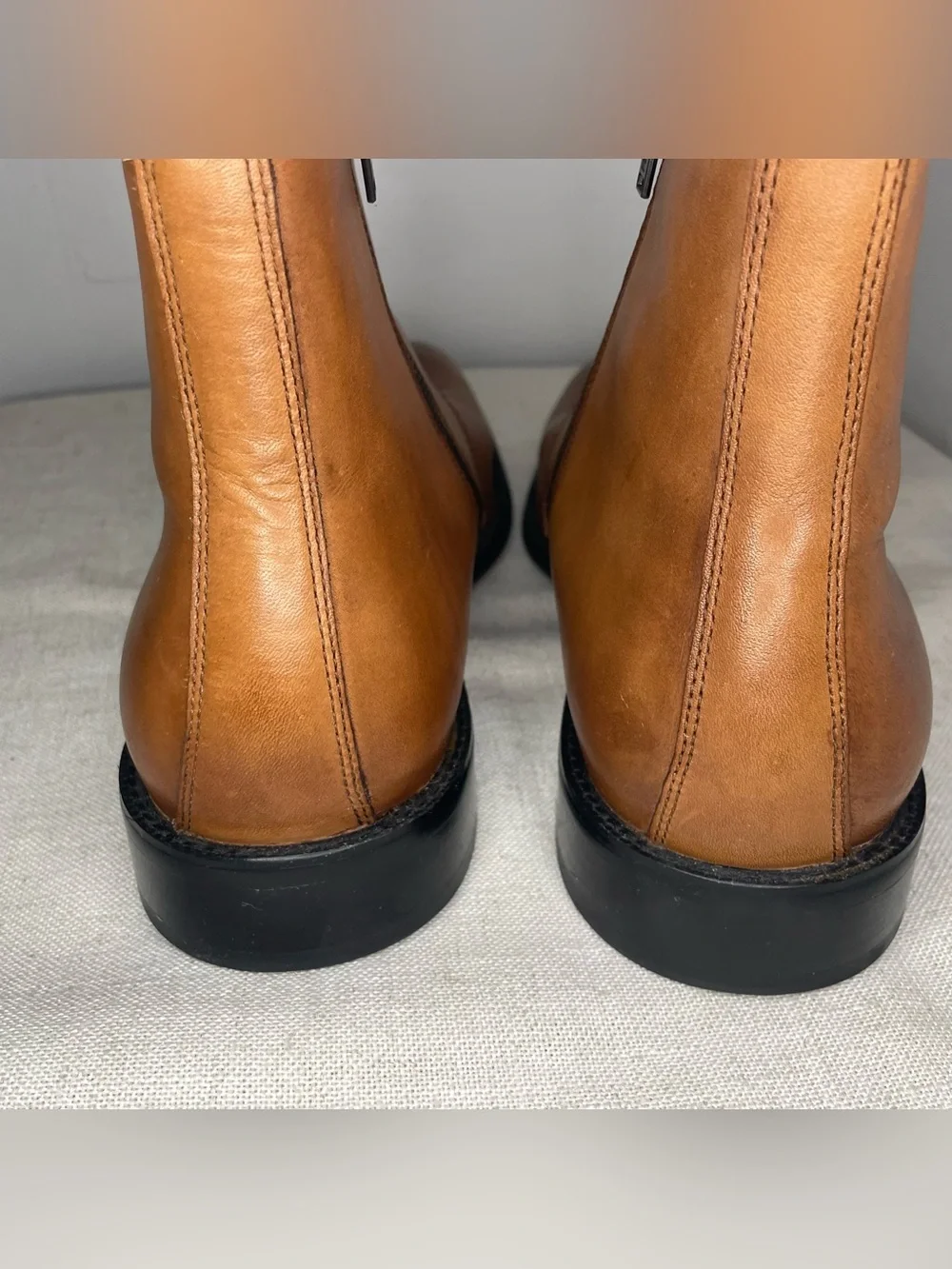 Kenneth Cole New York genuine leather