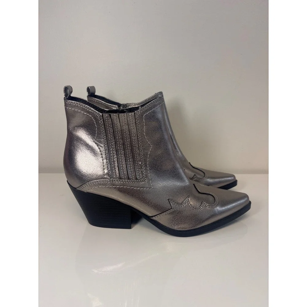 New Indigo Rd Ankle Boots Booties Metallic Silver Side Zip Shoes Womens Size 8.5