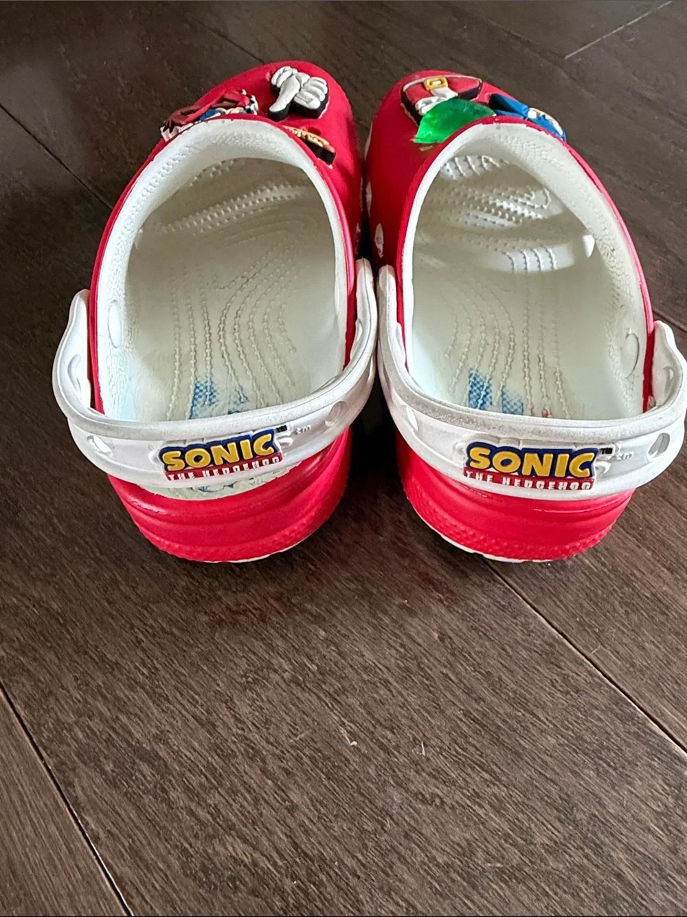 CROCS bright red
