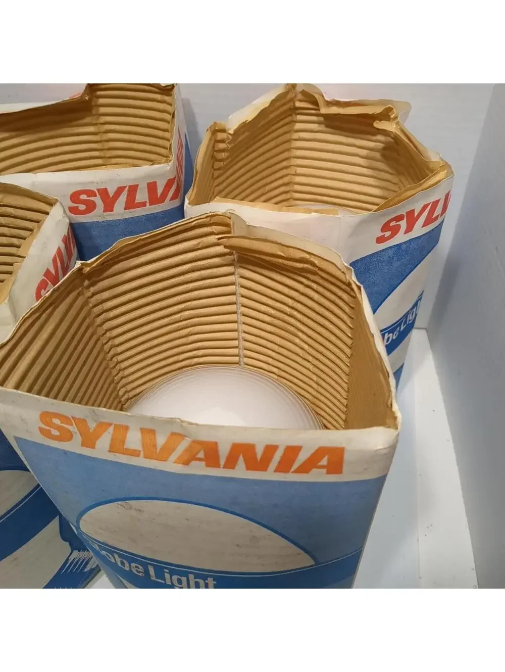 Sylvania nos 40