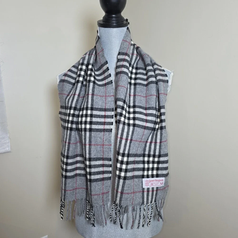 VTG DALGLIESH 100% PURE New Wool Red Tartan Plaid‎ Scarf Woven in GT. BRITIAN