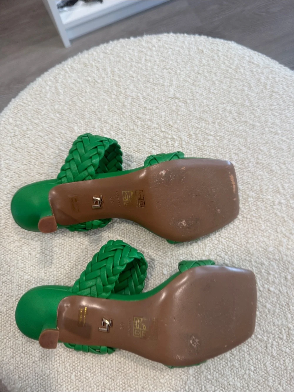 Lola Cruz chic green