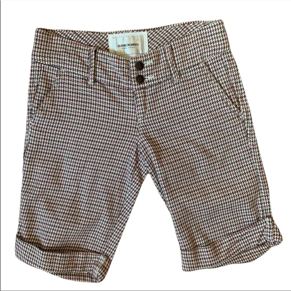 Abercrombie & Fitch excellent measurements