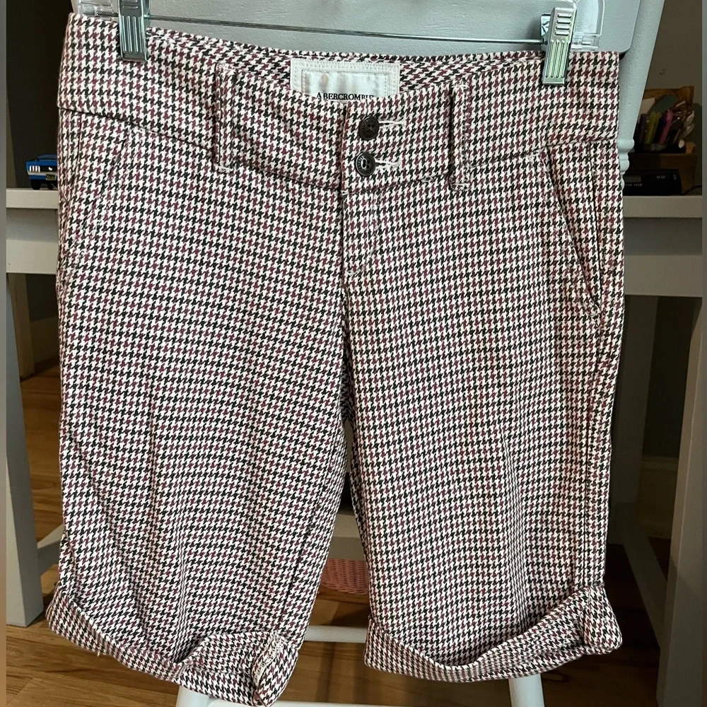 Abercrombie & Fitch excellent measurements