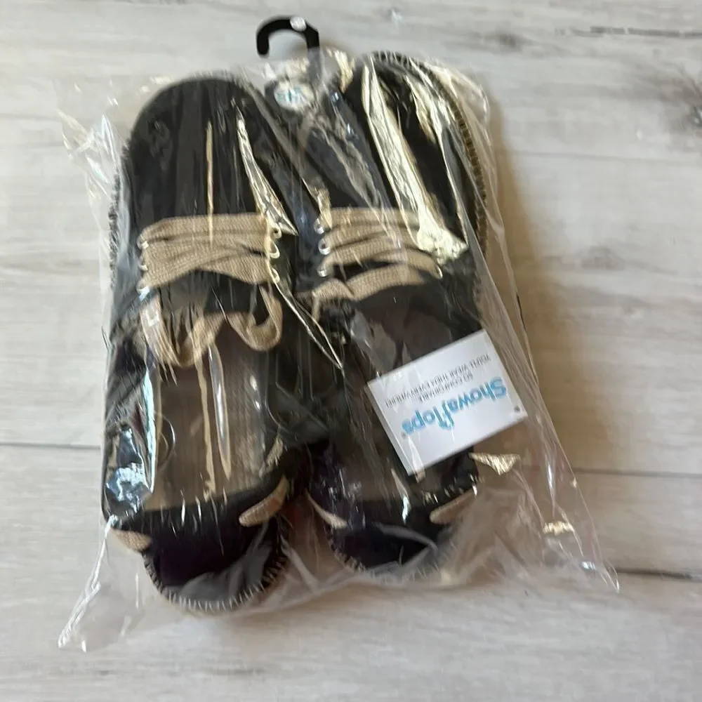 Showaflops boat shoes