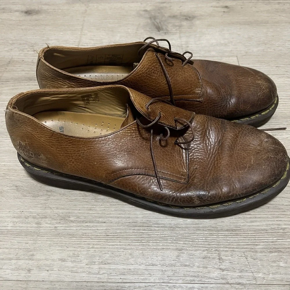 Dr. Martens product pair