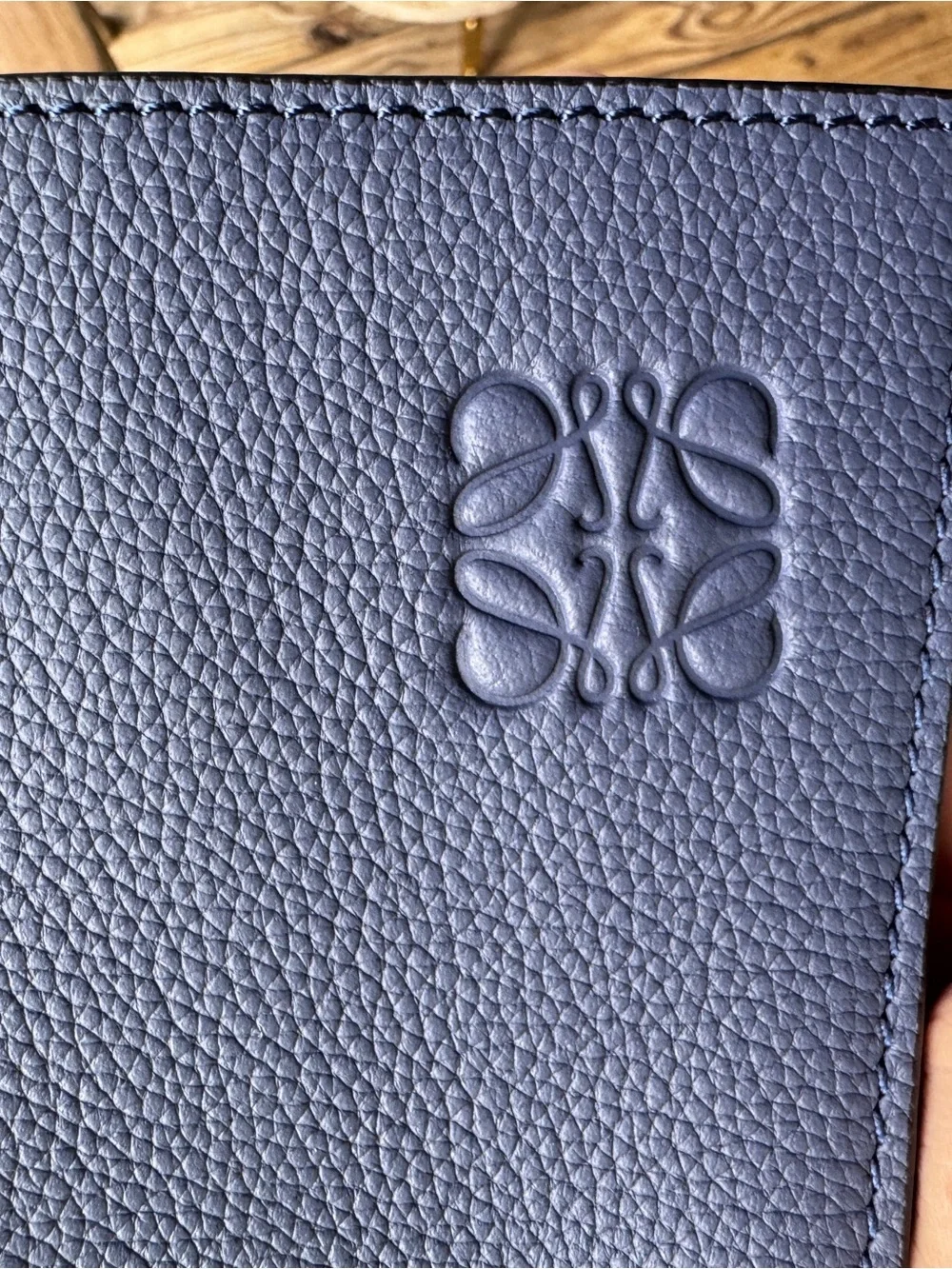 Loewe smooth pebbled