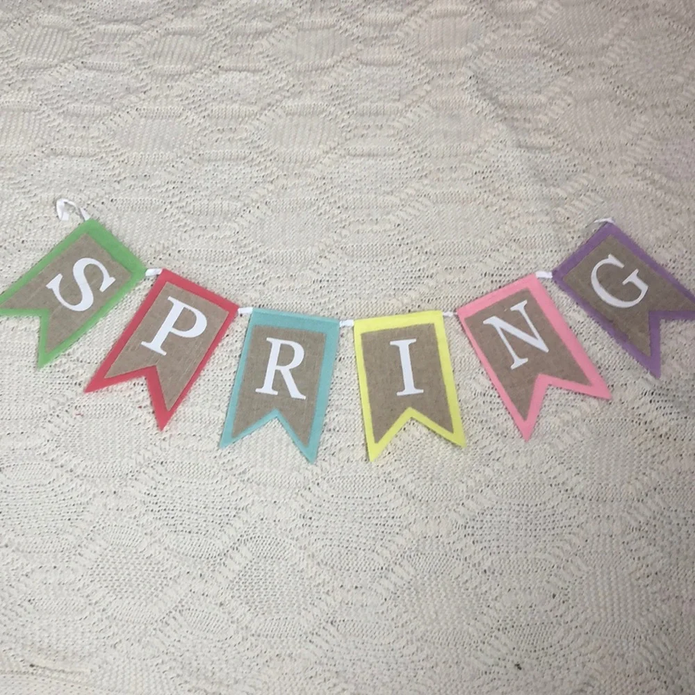 Target l Spring Burlap & Felt Sign