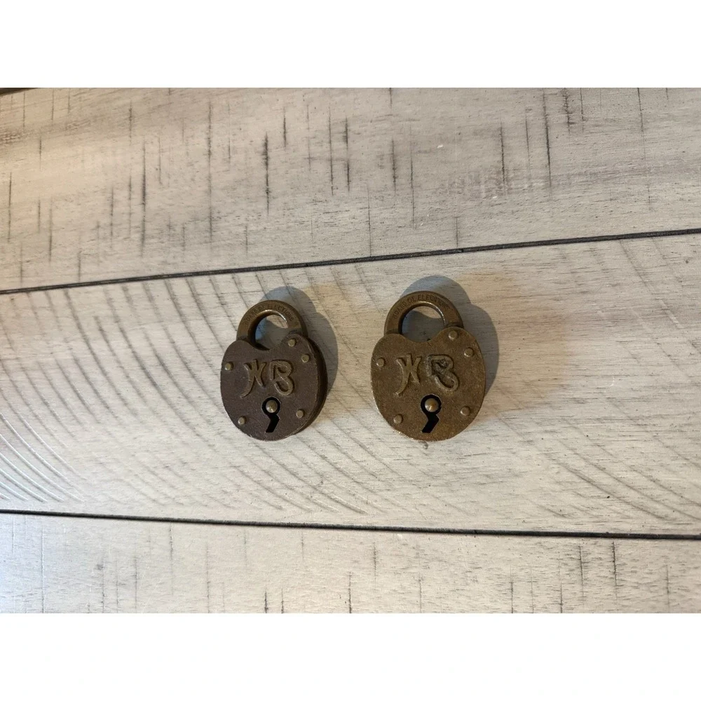 N/A lot antique