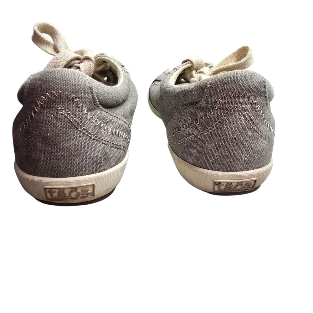 Taos Footwear gently used
