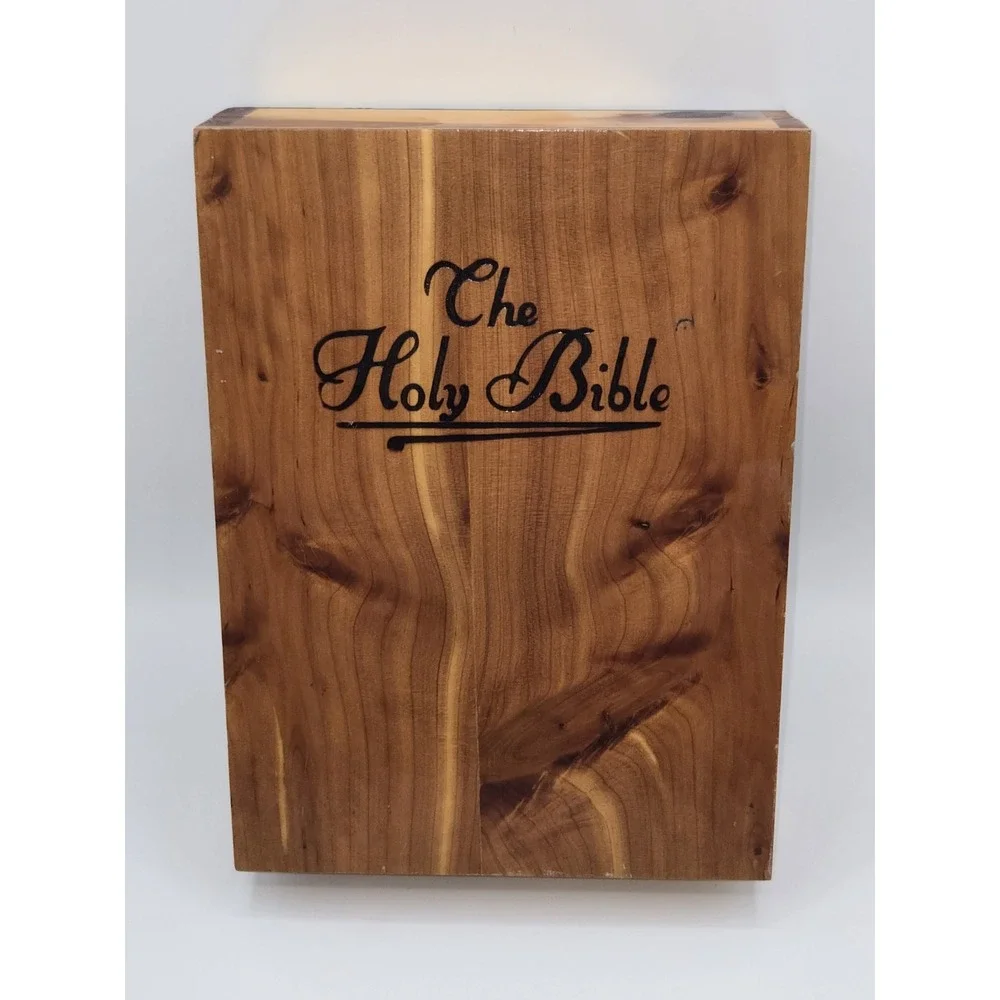 Memorial Edition‎ Holy Bible Union Made Wooden Box UAW Local 274