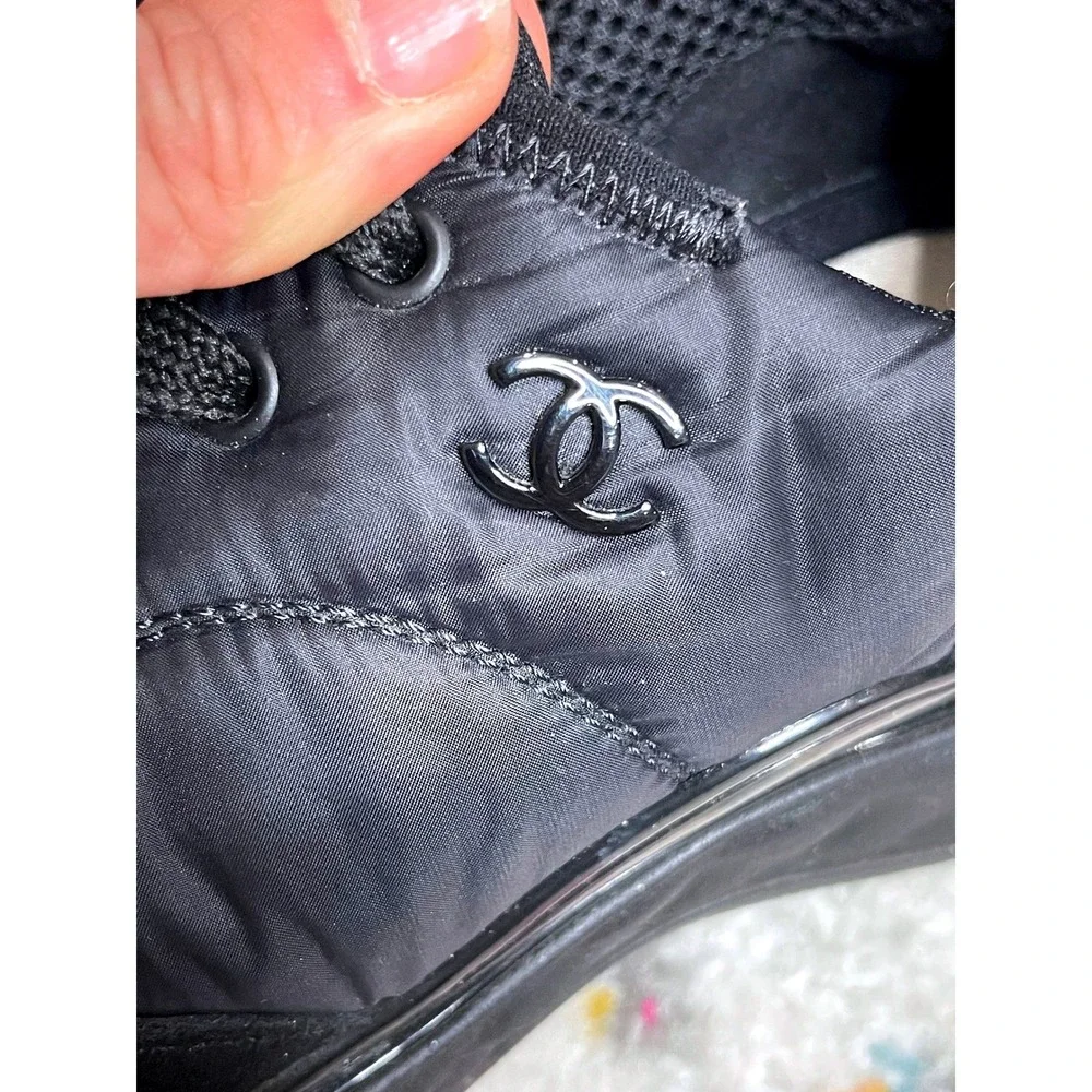 CHANEL nylon eu
