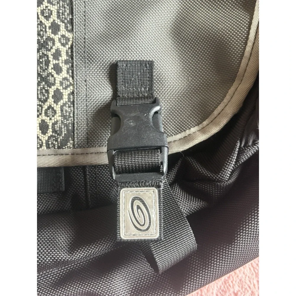 Timbuk2 vintage black