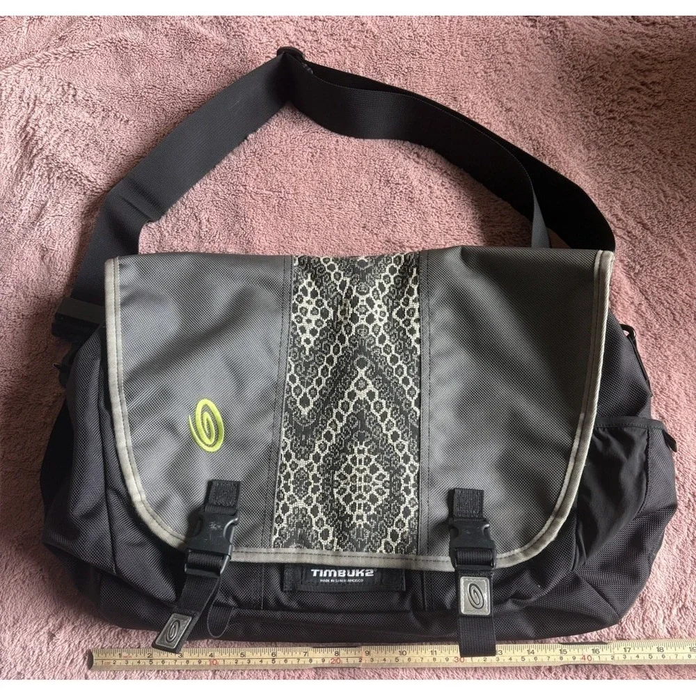 Timbuk2 vintage black