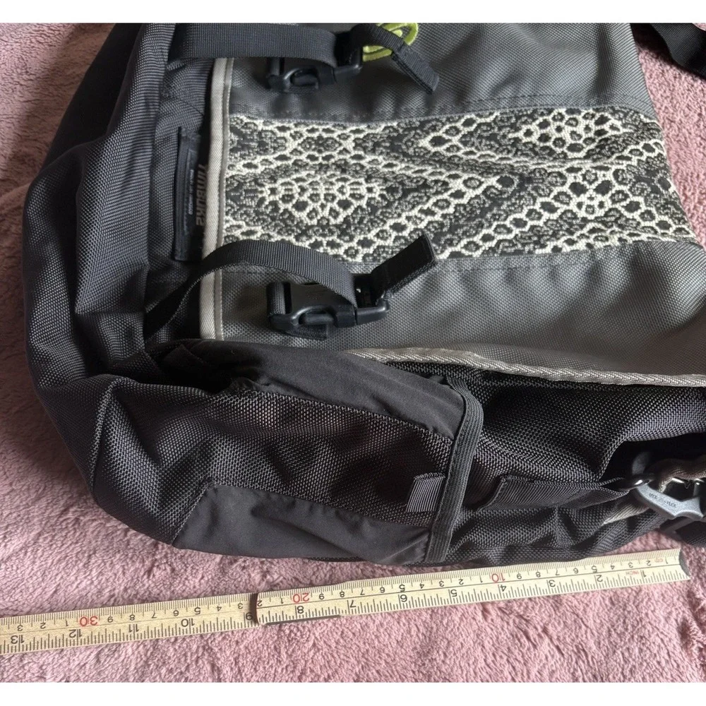 Timbuk2 vintage black